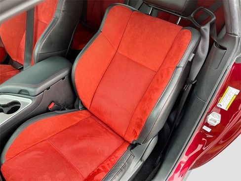 Used 2021 Dodge Challenger GT w/ Plus Package image 22