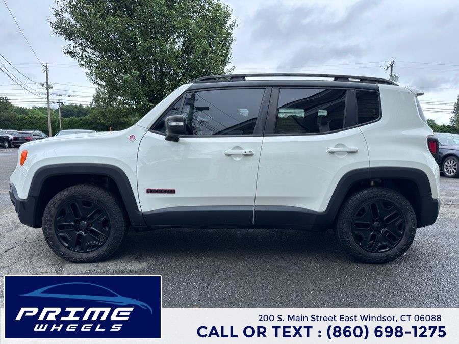 Used 2015 Jeep Renegade Trailhawk w/ Premium Leather Group AWD/4WD image 4
