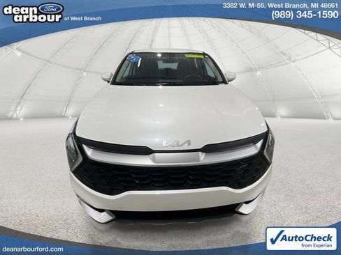Used 2023 Kia Sportage LX AWD/4WD image 3