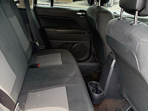 Used 2014 Jeep Compass Sport w/ Power Value Group FWD image 5