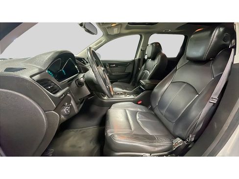 Used 2015 Chevrolet Traverse LT FWD image 12