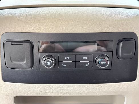 Used 2018 GMC Yukon Denali AWD/4WD image 27