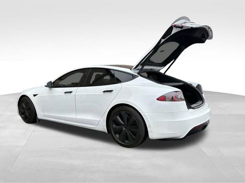 Used 2021 Tesla Model S Plaid image 17