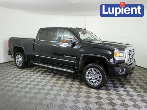 Used 2019 GMC Sierra 2500 Denali w/ Duramax Plus Package image 1
