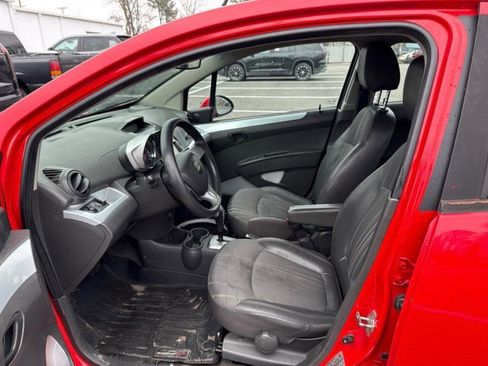 Used 2014 Chevrolet Spark LT FWD image 9