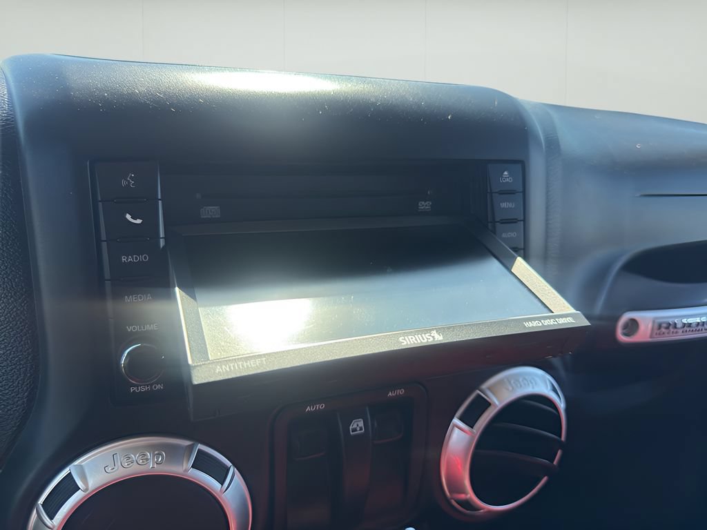 Used 2013 Jeep Wrangler Rubicon AWD/4WD image 28