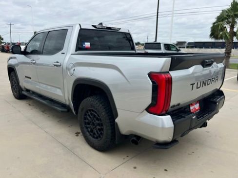 Used 2025 Toyota Tundra SR5 w/ SR5 Premium Package AWD/4WD image 4