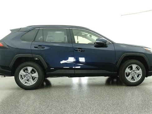 New 2025 Toyota RAV4 XLE image 27