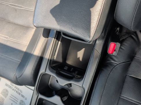 Used 2018 Honda CR-V EX-L image 17
