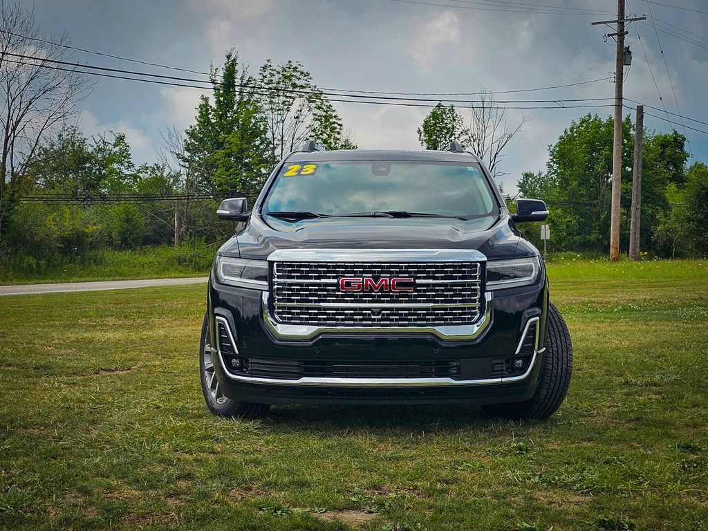 Used 2023 GMC Acadia Denali w/ Denali Technology Package AWD/4WD image 9