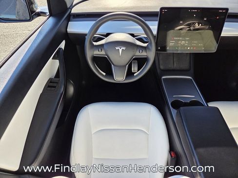 Used 2022 Tesla Model Y Performance AWD/4WD image 14