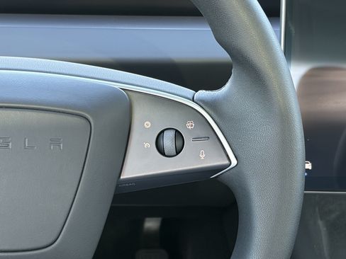 Used 2025 Tesla Model 3 Long Range RWD image 18