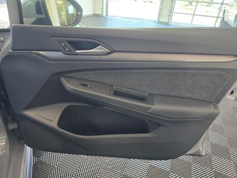 New 2026 Volkswagen GTI SE FWD image 40