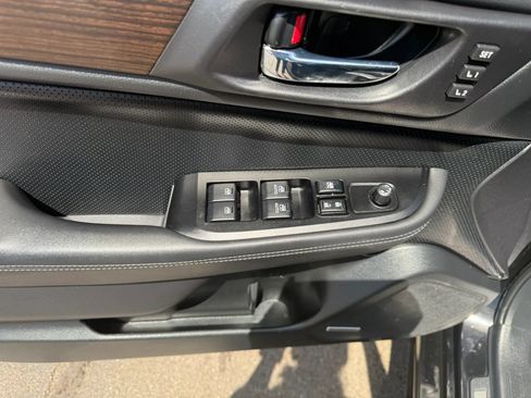 Used 2015 Subaru Legacy 2.5i Limited AWD/4WD image 20