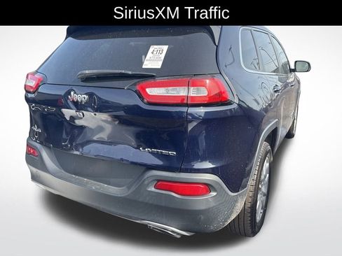 Used 2016 Jeep Cherokee Limited image 3