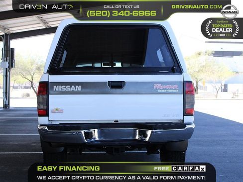 Used 2000 Nissan Frontier SE Desert Runner image 6