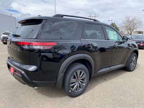 New 2026 Nissan Pathfinder SV image 5