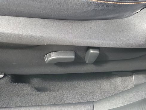 Used 2019 Subaru Crosstrek 2.0i Limited w/ Popular Package #4 image 24