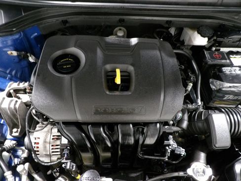 Used 2019 Hyundai Elantra SE FWD image 16