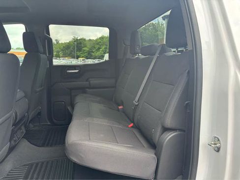 Used 2024 Chevrolet Silverado 1500 Custom Trail Boss w/ LPO, Dark Essentials Package AWD/4WD image 25
