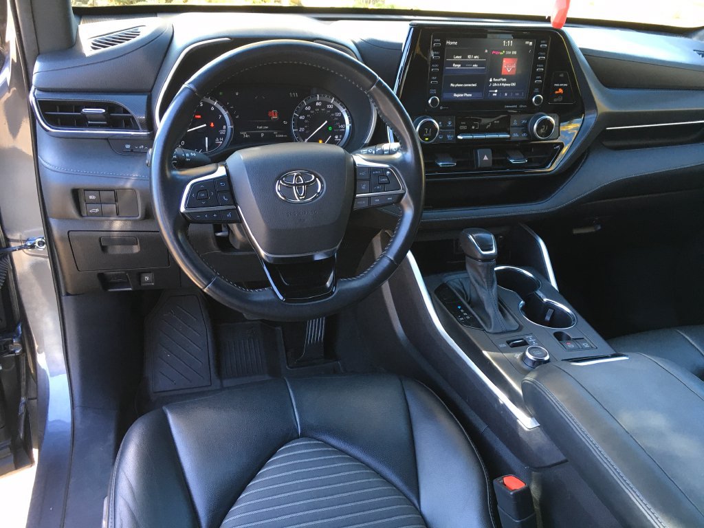 Used 2021 Toyota Highlander XSE AWD/4WD image 24