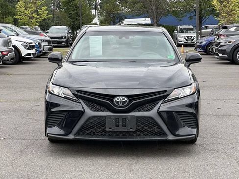 Used 2018 Toyota Camry SE FWD image 6