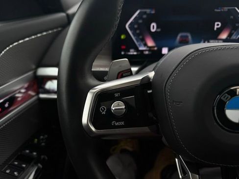 Certified 2023 BMW 760i xDrive w/ Executive Package image 30