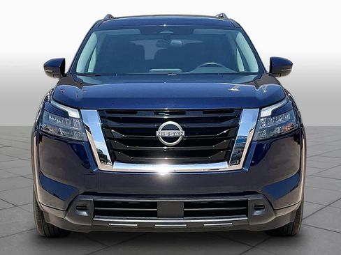 Used 2025 Nissan Pathfinder SV FWD image 5