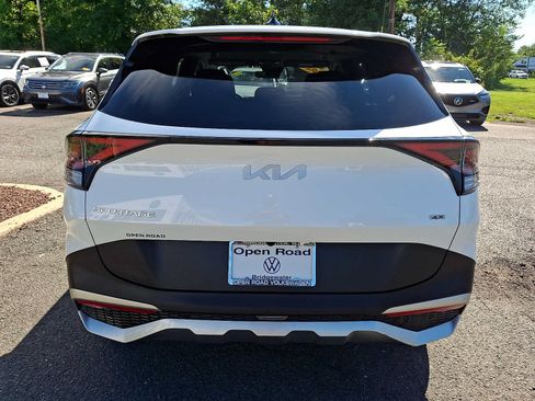 Used 2023 Kia Sportage LX AWD/4WD image 5