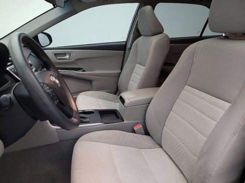 Used 2017 Toyota Camry LE w/ Moonroof Package image 17