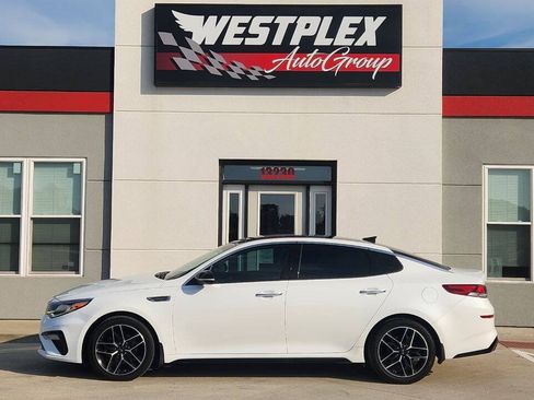 Used 2020 Kia Optima SE FWD image 25