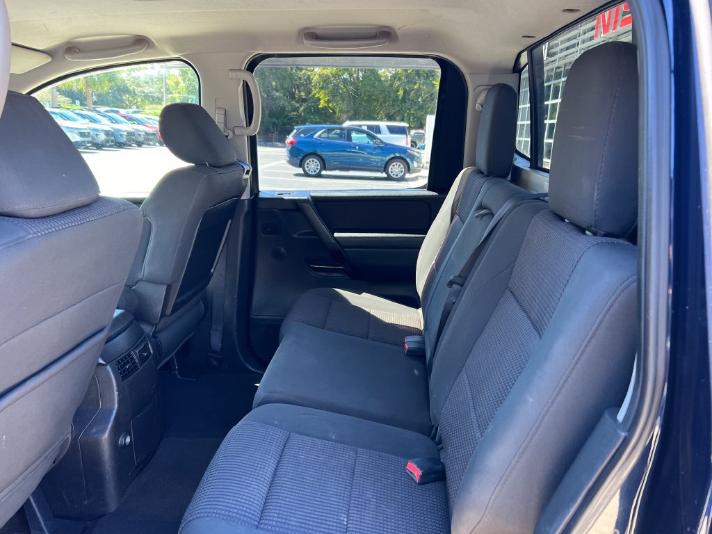 Used 2012 Nissan Titan SV w/ SV Value Truck Pkg AWD/4WD image 12