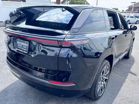 New 2025 Jeep Wagoneer S Limited image 8