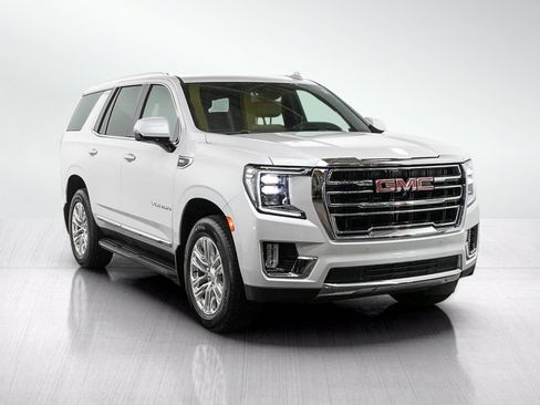 Used 2024 GMC Yukon SLT w/ SLT Luxury Package AWD/4WD image 7