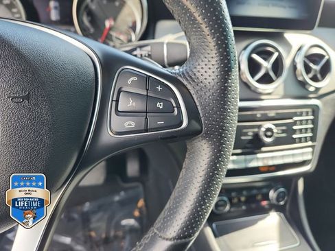 Used 2020 Mercedes-Benz GLA 250 4MATIC image 24