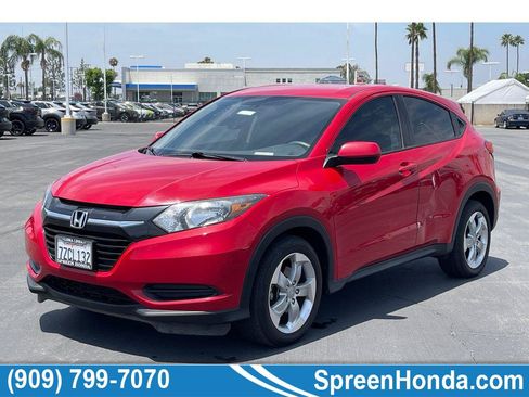 Used 2017 Honda HR-V LX image 1