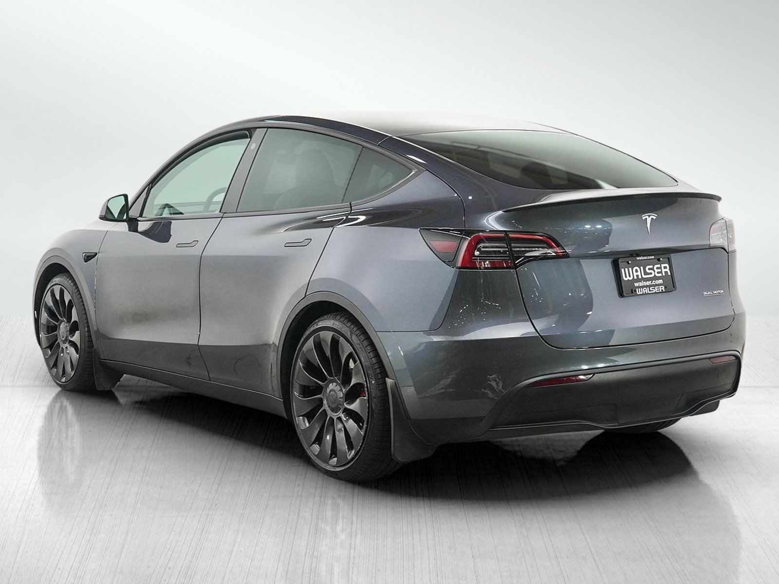 Used 2023 Tesla Model Y Performance AWD/4WD image 3