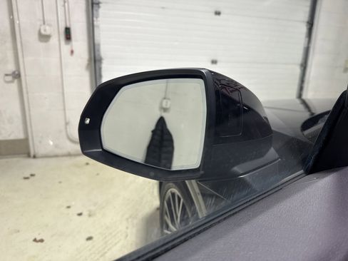 Used 2024 Audi SQ5 Prestige image 16