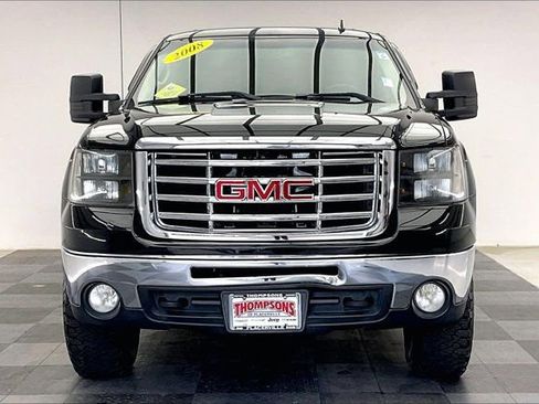 Used 2008 GMC Sierra 2500 SLT w/ Convenience Package AWD/4WD image 2
