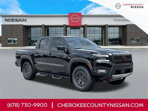 New 2025 Nissan Frontier PRO-4X w/ Pro Convenience Package image 1