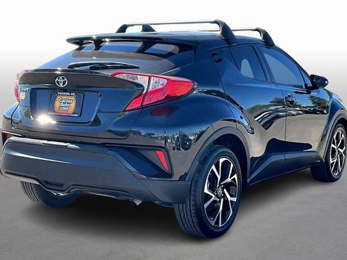 Used 2019 Toyota C-HR XLE image 2