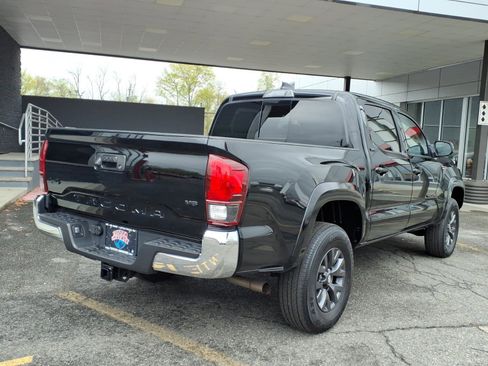 Certified 2023 Toyota Tacoma SR5 AWD/4WD image 6