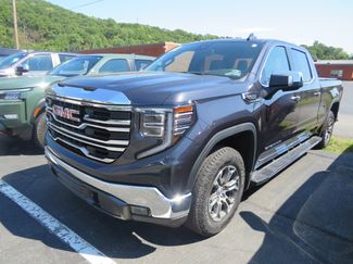 Used 2022 GMC Sierra 1500 SLT w/ SLT Convenience Package video 3