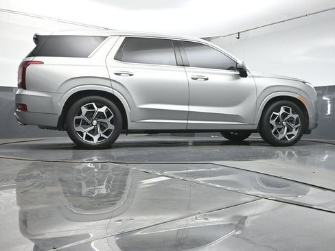 Used 2022 Hyundai Palisade Calligraphy image 40