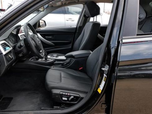 Used 2018 BMW 320i Sedan image 4
