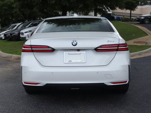 New 2027 BMW 530i RWD image 5