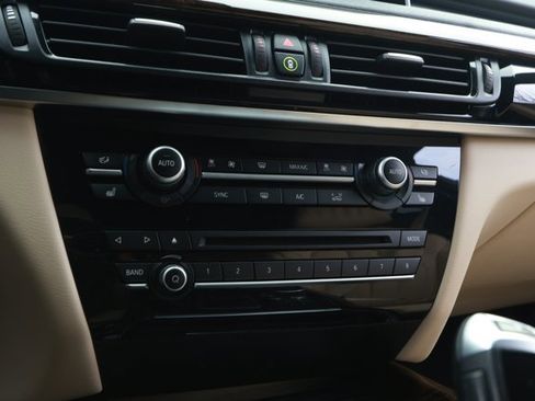 Used 2018 BMW X5 xDrive40e image 19