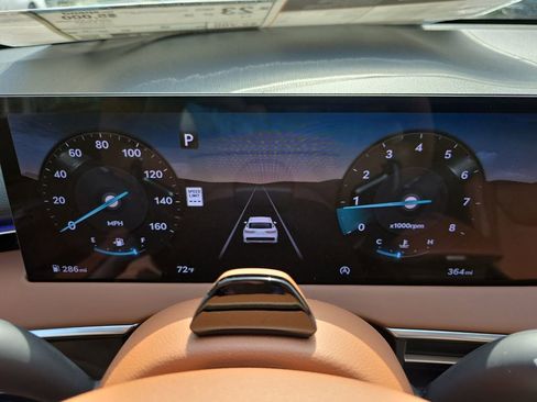 New 2026 Genesis GV70 2.5T Advanced AWD/4WD image 17