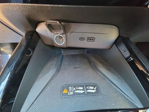 Used 2024 Chevrolet Trax ACTIV w/ Sunroof Package FWD image 18
