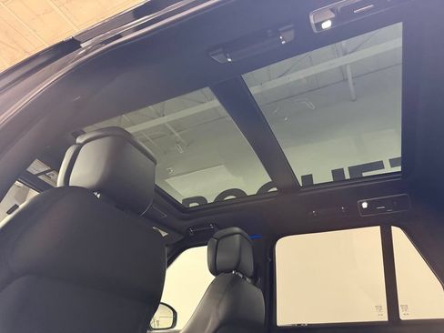 Used 2022 Land Rover Range Rover Westminster Edition AWD/4WD image 14